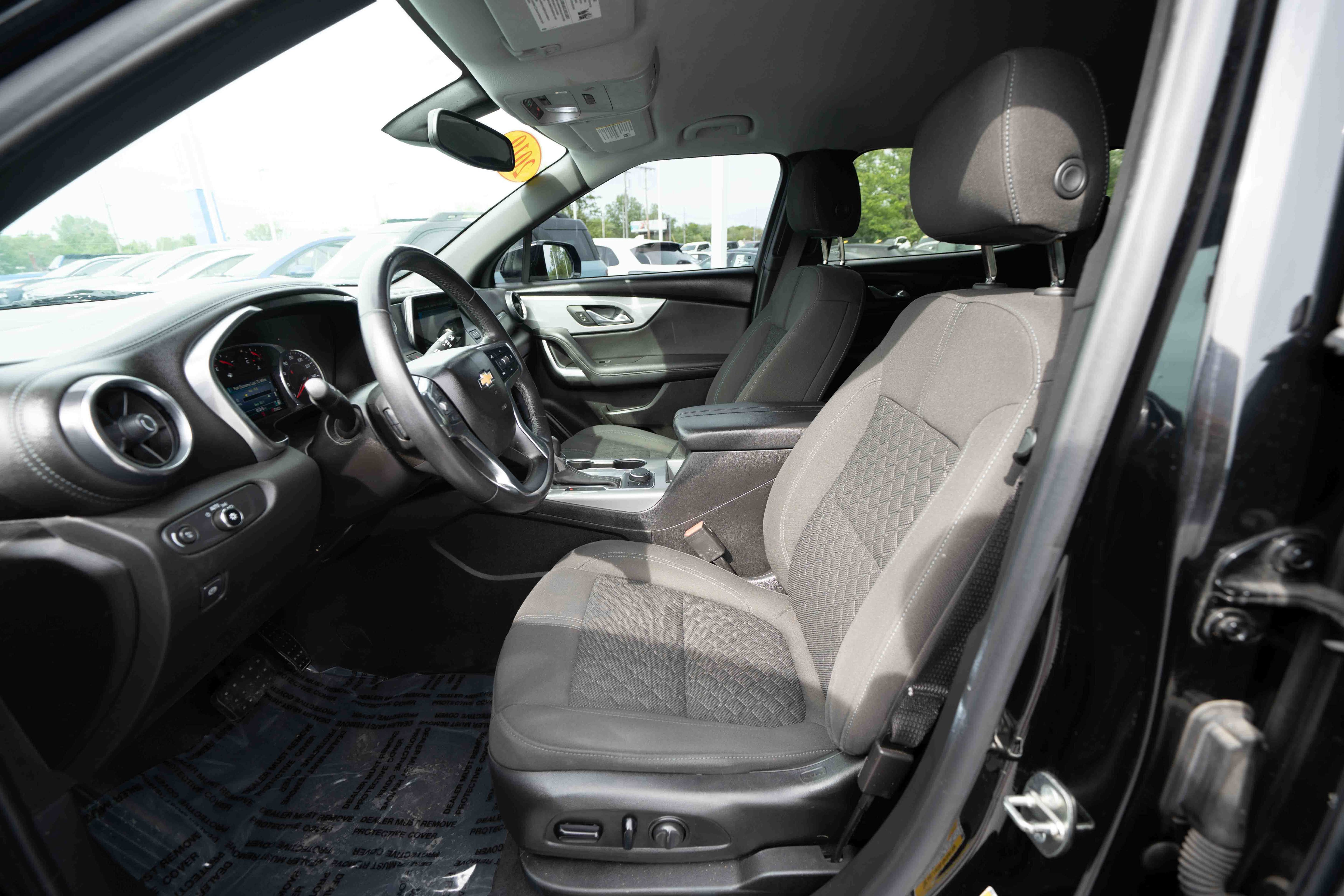 Used 2019 Chevrolet Blazer LT FWD image 9