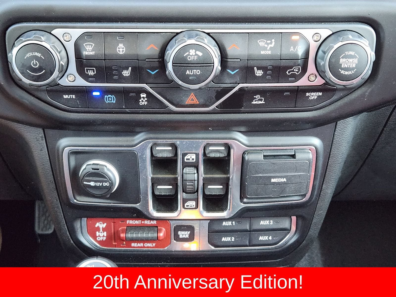 Certified 2023 Jeep Wrangler Unlimited Rubicon 4xe AWD/4WD image 28