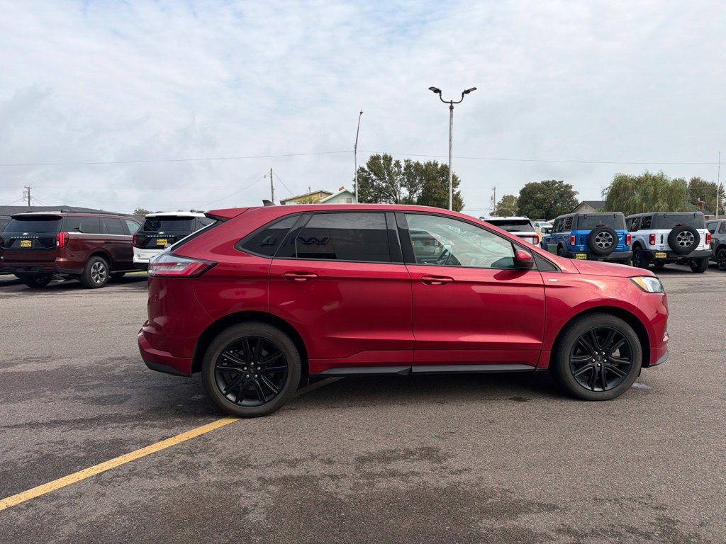 Used 2023 Ford Edge ST-Line AWD/4WD image 5