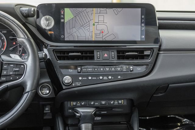 Used 2022 Lexus ES 350 w/ Accessory Package FWD image 7