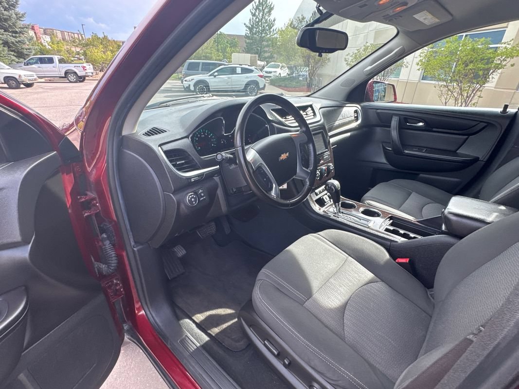 Used 2015 Chevrolet Traverse LT AWD/4WD image 27