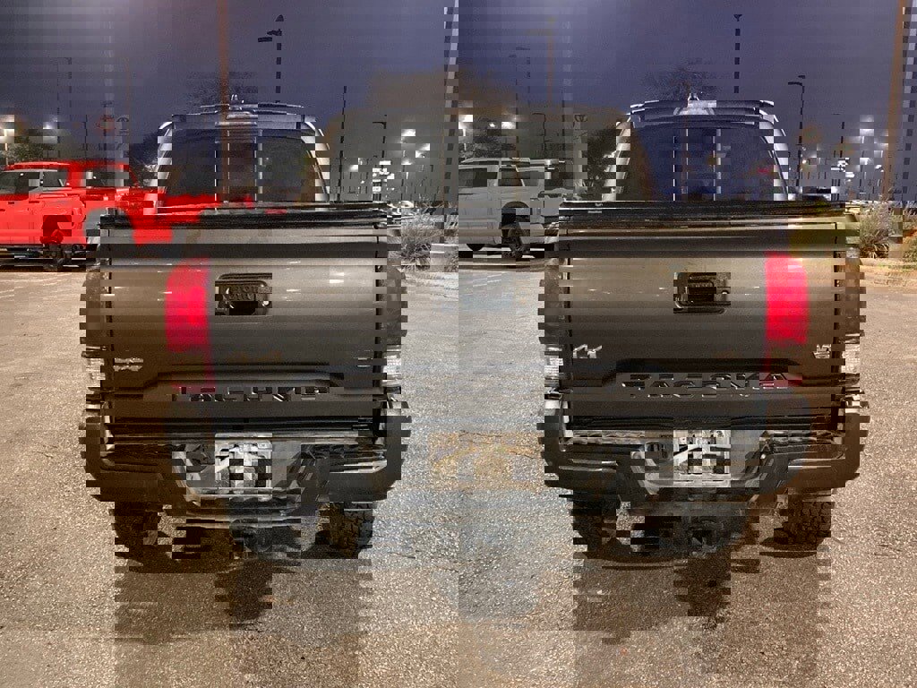 Certified 2022 Toyota Tacoma SR image 5