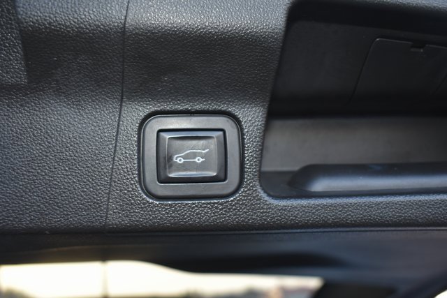 Used 2019 GMC Acadia SLE w/ Driver Alert Package I image 39