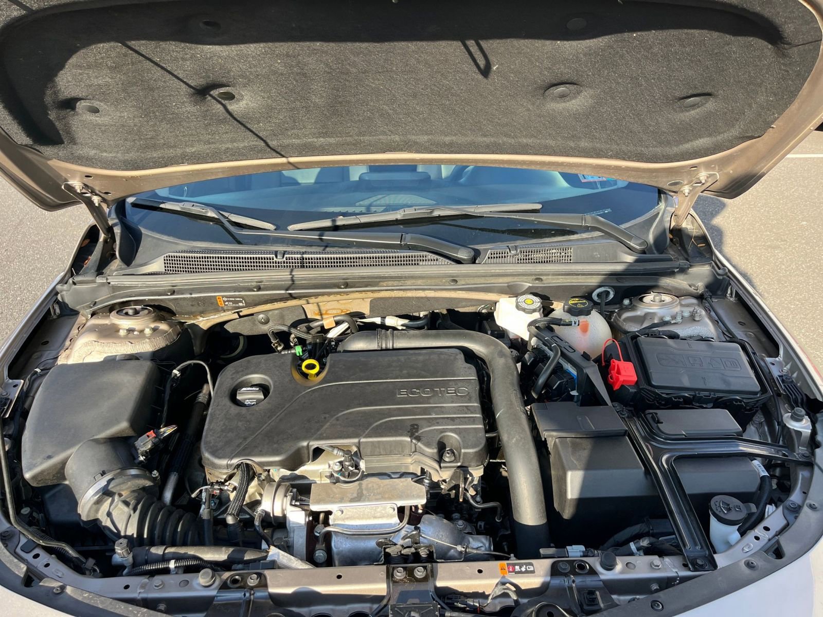 Used 2024 Chevrolet Malibu LT image 32