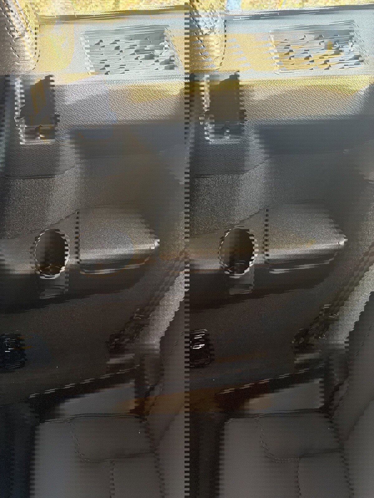 New 2026 Volvo XC90 B5 Core w/ Protection Package Premier image 35