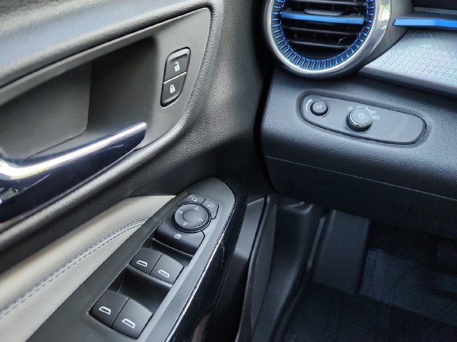 New 2026 Chevrolet Trax LT w/ Sunroof Package FWD image 22