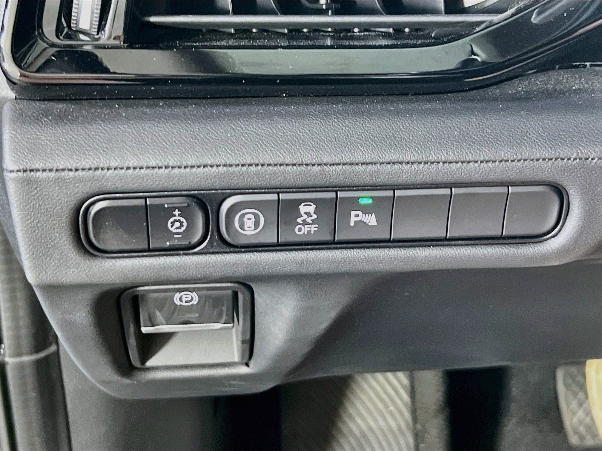 Used 2024 Acura MDX w/ Technology Package AWD/4WD image 10