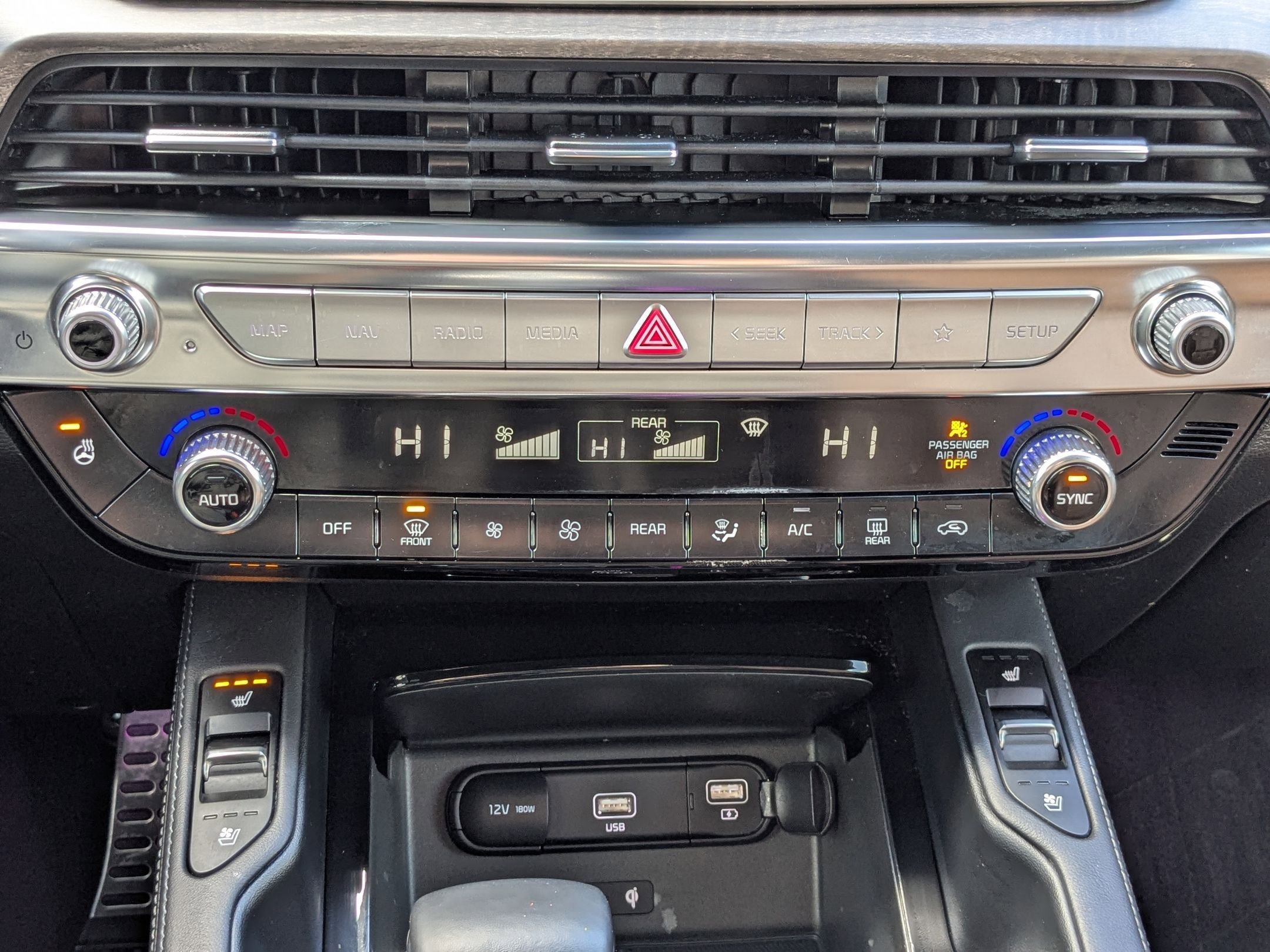 Used 2022 Kia Telluride SX w/ SX Prestige Package image 22