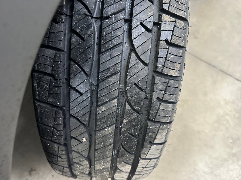 Used 2023 GMC Terrain SLE w/ Driver Convenience Package image 37