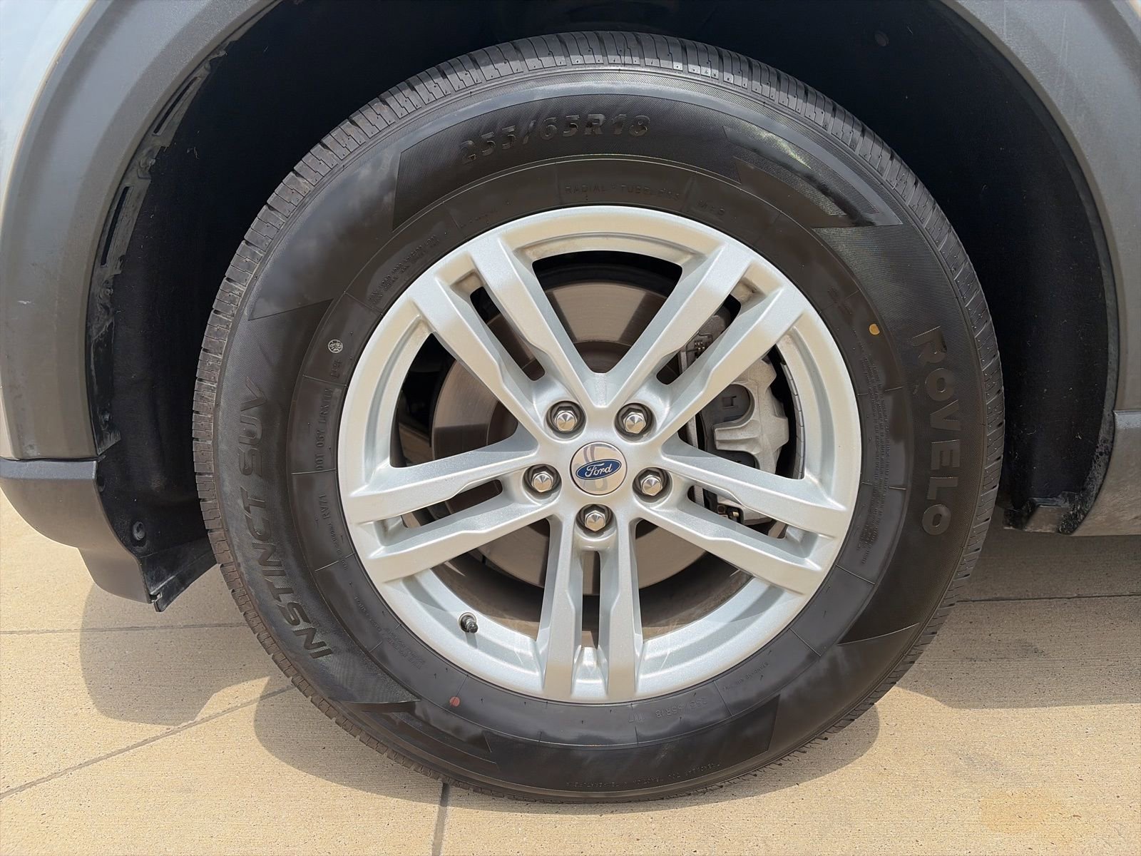 Used 2021 Ford Explorer XLT RWD image 9