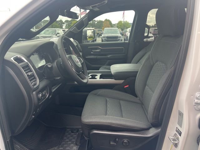 New 2026 RAM 1500 Big Horn AWD/4WD image 7