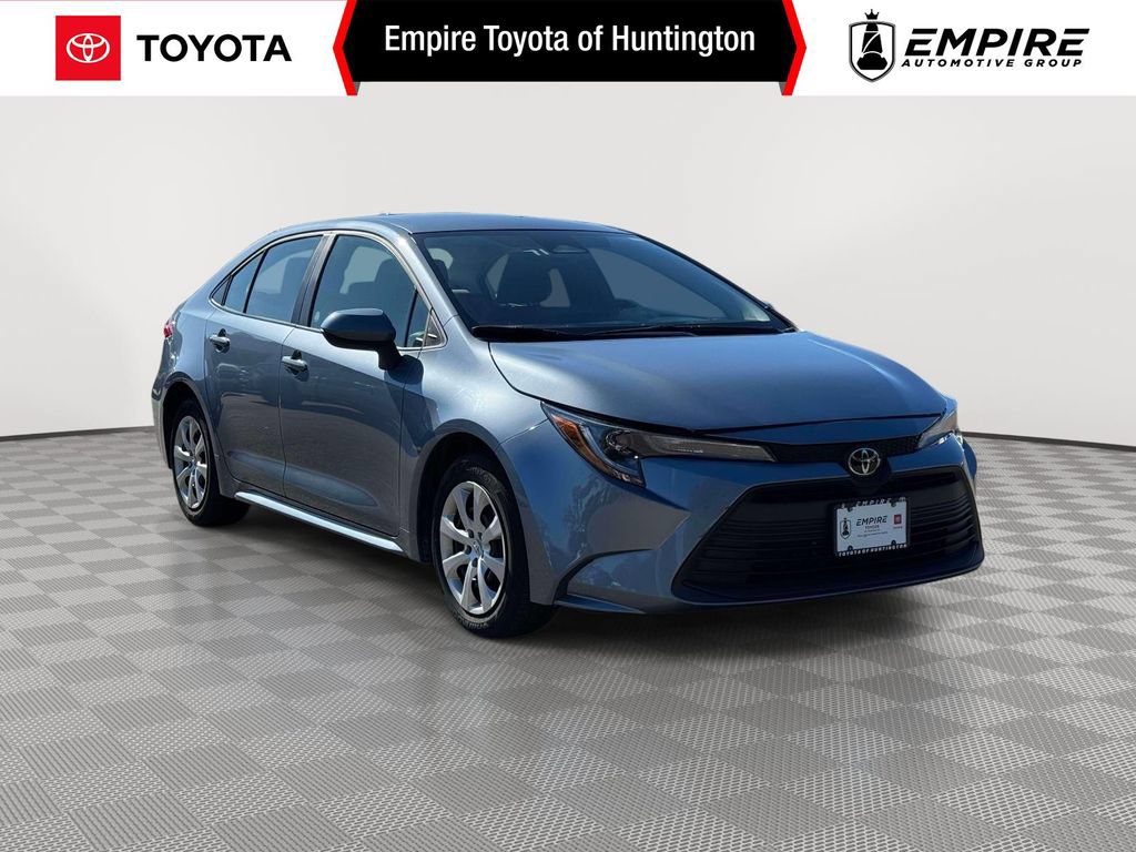 Used 2025 Toyota Corolla LE