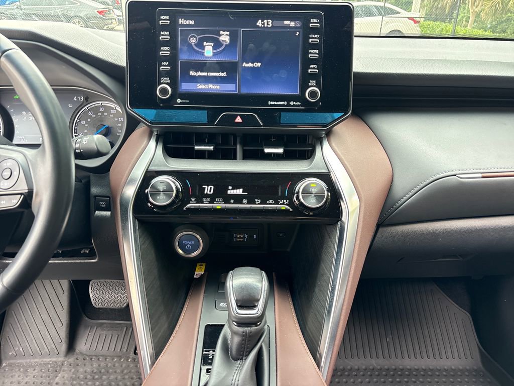 Used 2022 Toyota Venza XLE AWD/4WD image 22