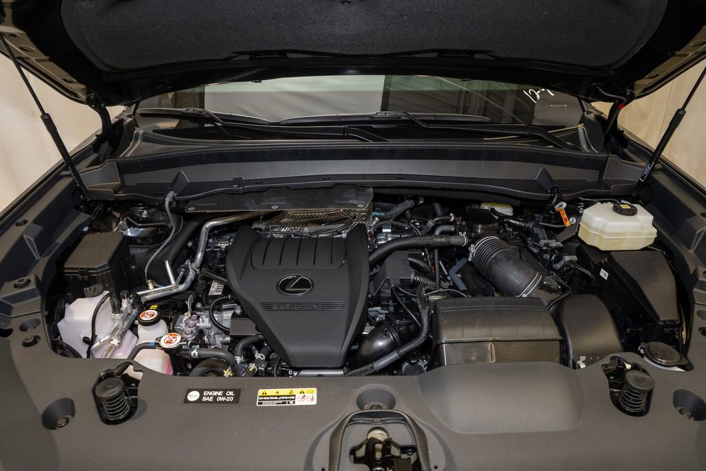 Used 2025 Lexus TX 500h AWD image 23