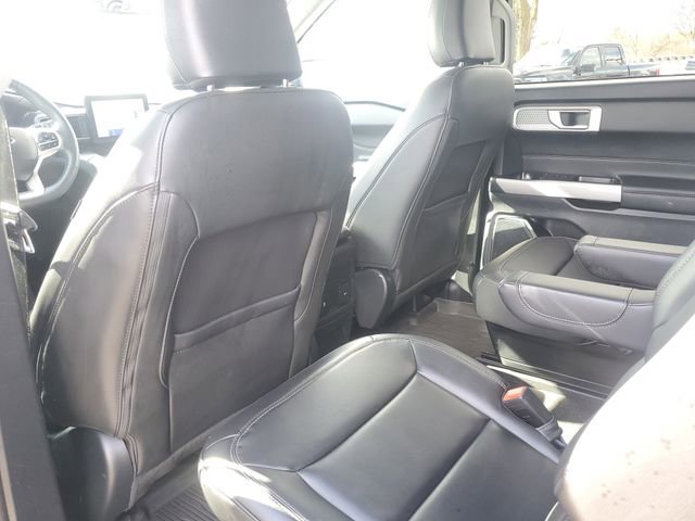 Certified 2024 Ford Explorer XLT w/ Equipment Group 202A AWD/4WD image 27