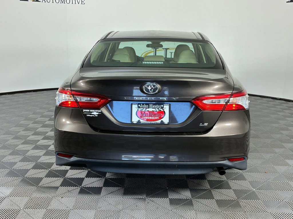 Used 2018 Toyota Camry LE FWD image 7