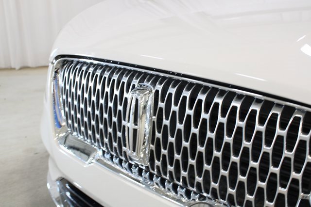 Used 2020 Lincoln Corsair Reserve image 34
