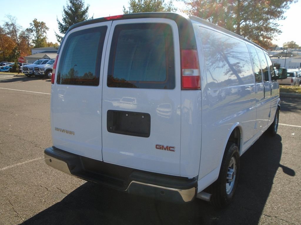 Used 2019 GMC Savana 2500 Extended w/ Driver Convenience Package image 2