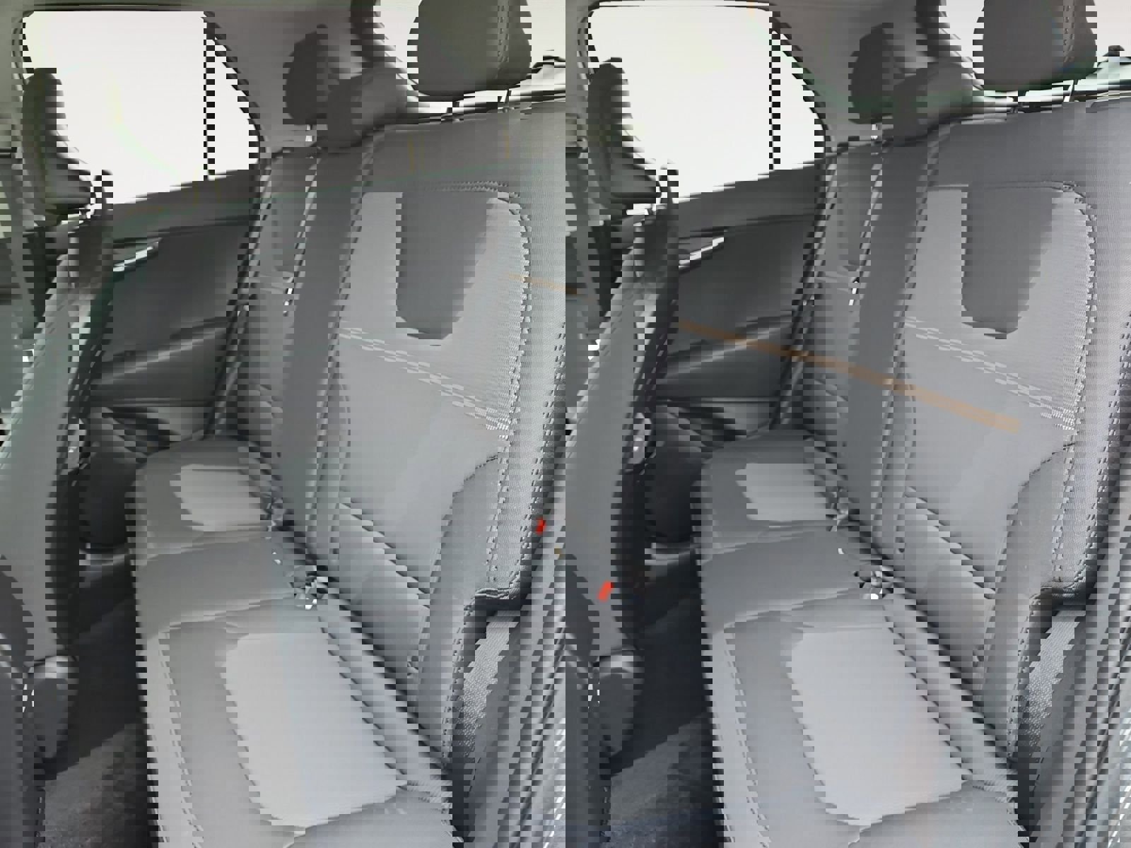 Used 2025 Kia Niro LX image 13