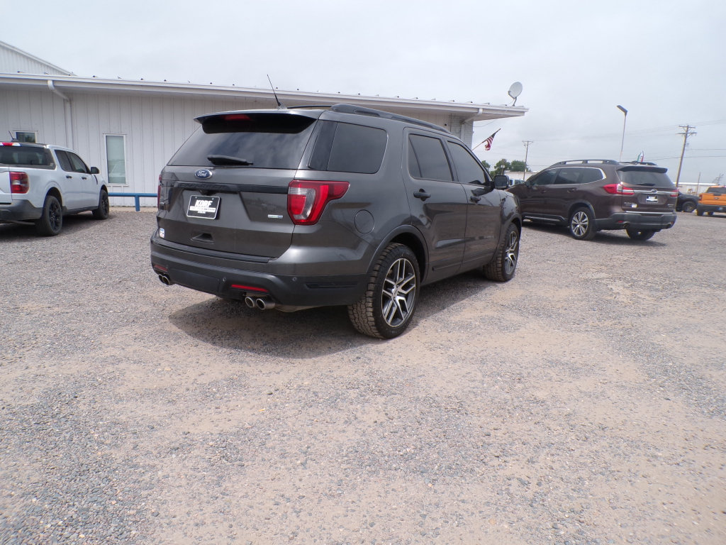 Used 2018 Ford Explorer Sport AWD/4WD image 6