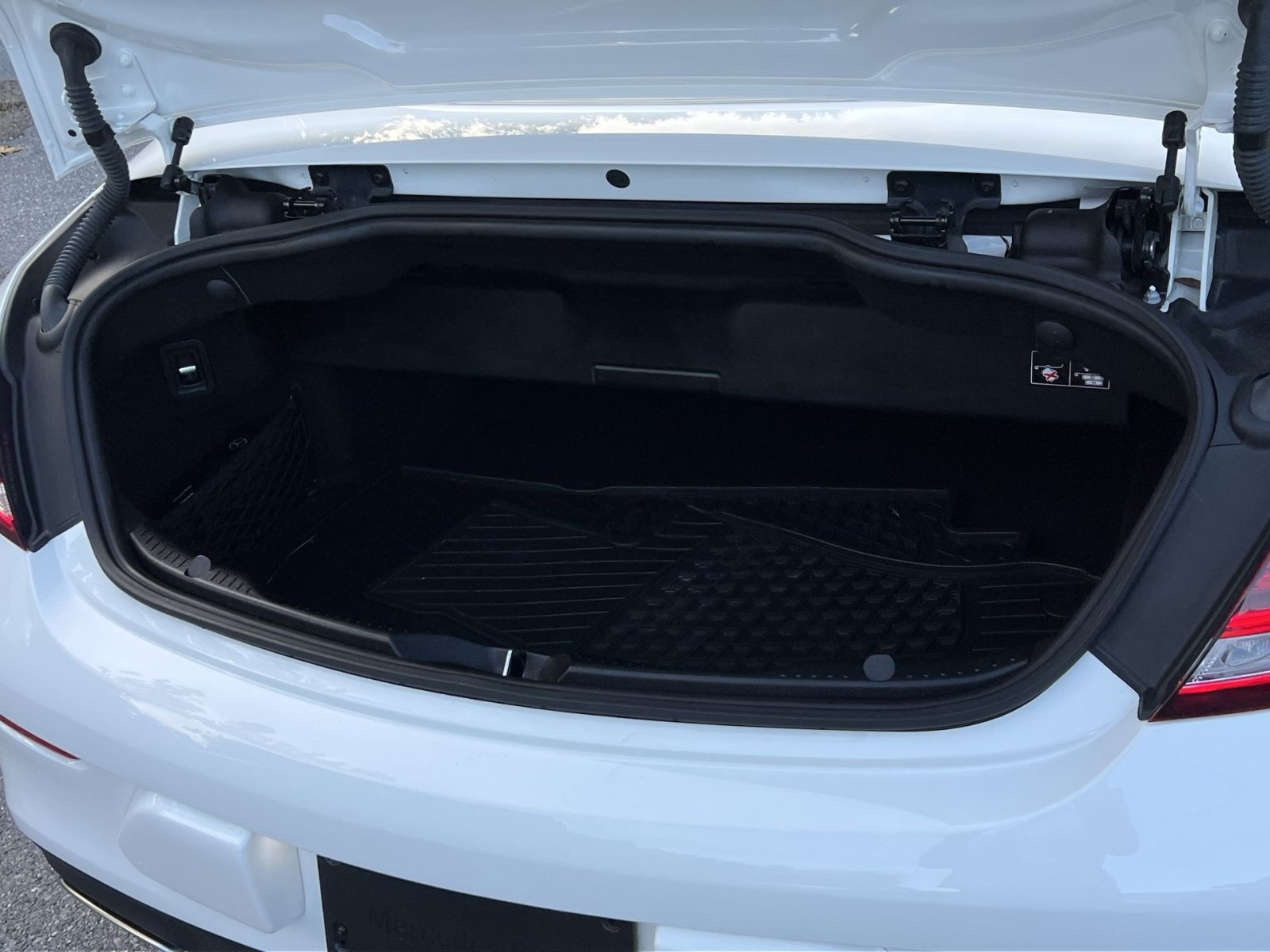 Certified 2020 Mercedes-Benz C 300 4MATIC Cabriolet image 31