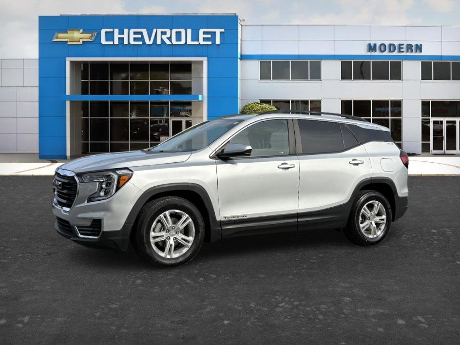 Used 2022 GMC Terrain SLE w/ Driver Convenience Package image 1