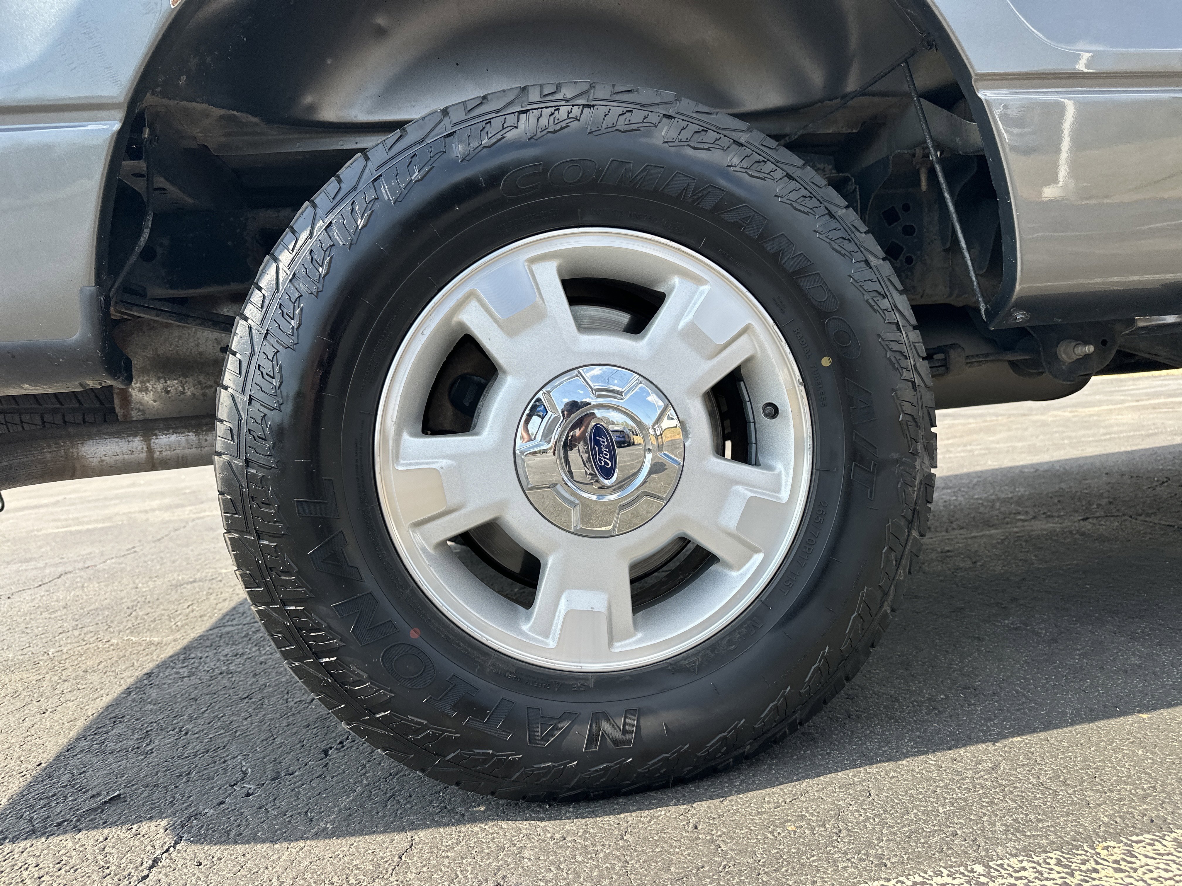 Used 2013 Ford F150 XLT w/ Mid Equipment Group image 18