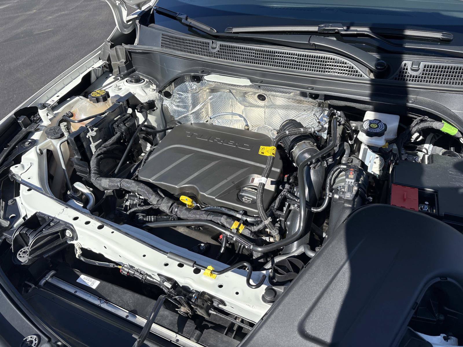 Used 2025 Buick Envista Avenir FWD image 35