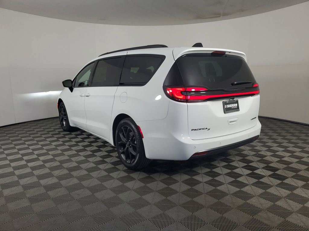 New 2026 Chrysler Pacifica Limited w/ S Appearance Package FWD image 6