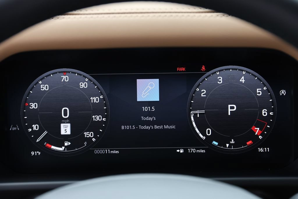 New 2026 Land Rover Defender 110 X-Dynamic SE AWD/4WD image 24