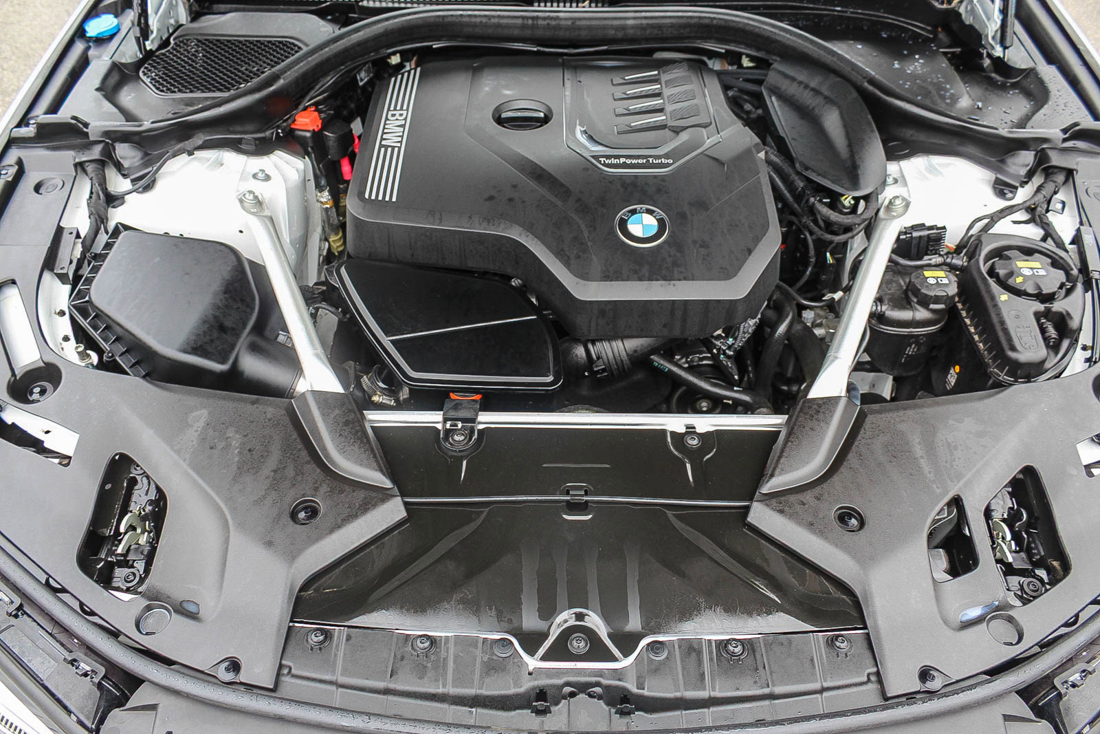 Certified 2023 BMW 530i w/ Premium Package image 27