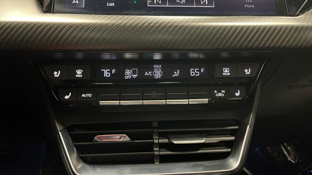 Used 2022 Audi e-tron GT Prestige w/ Prestige Package AWD/4WD image 17