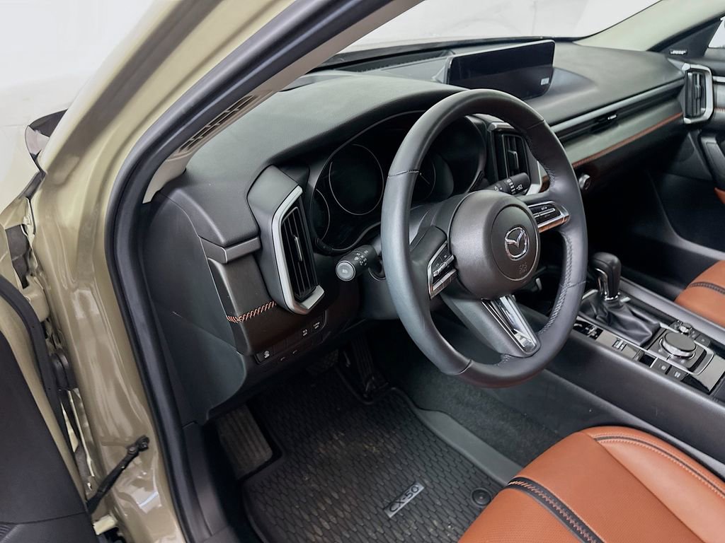 Used 2025 MAZDA CX-50 AWD 2.5 Turbo w/ Weather Package image 9