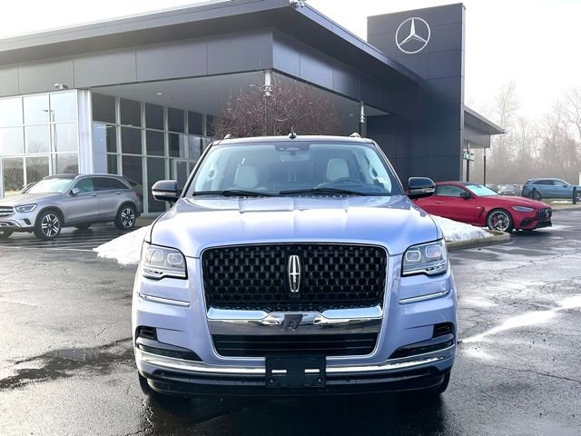 Used 2023 Lincoln Navigator L Black Label image 3