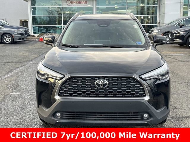 Used 2023 Toyota Corolla Cross XLE image 6