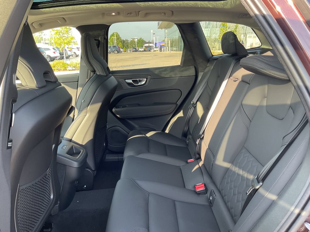 New 2026 Volvo XC60 B5 Plus w/ Protection Package Premier AWD/4WD image 16