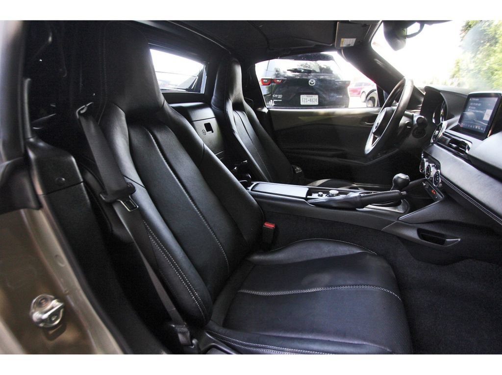 Certified 2023 MAZDA MX-5 Miata Grand Touring w/ Weather Package RWD image 8