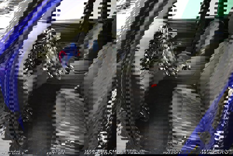 Used 2023 Maserati Grecale Modena AWD/4WD image 11