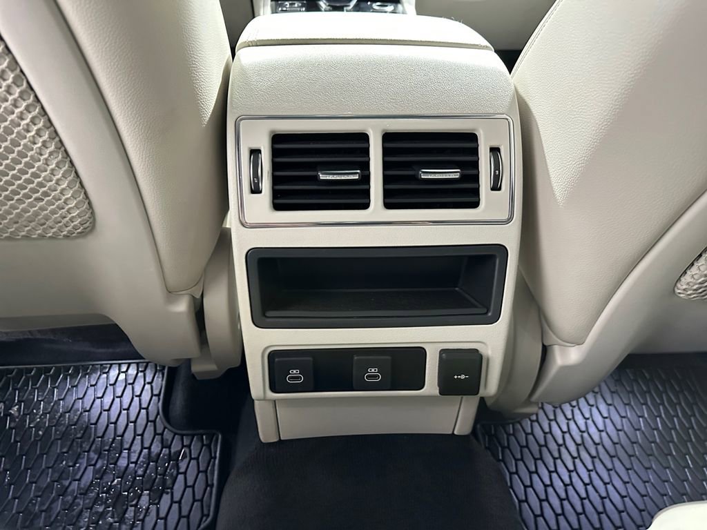 Used 2025 Jaguar F-PACE R-Dynamic S image 17