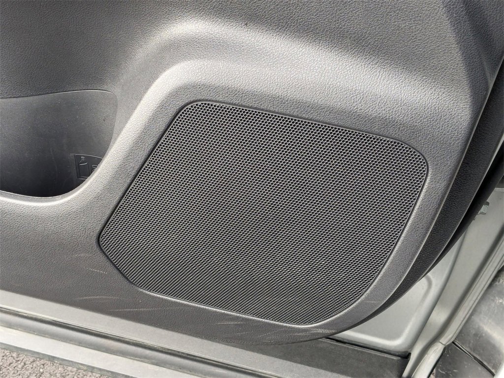 Used 2025 Toyota Grand Highlander AWD image 18