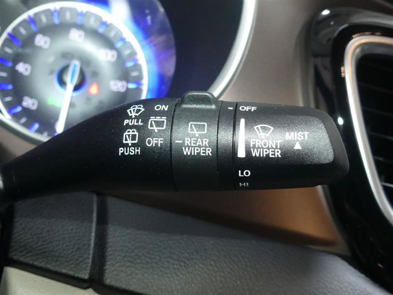 Used 2021 Chrysler Voyager Lxi FWD image 33