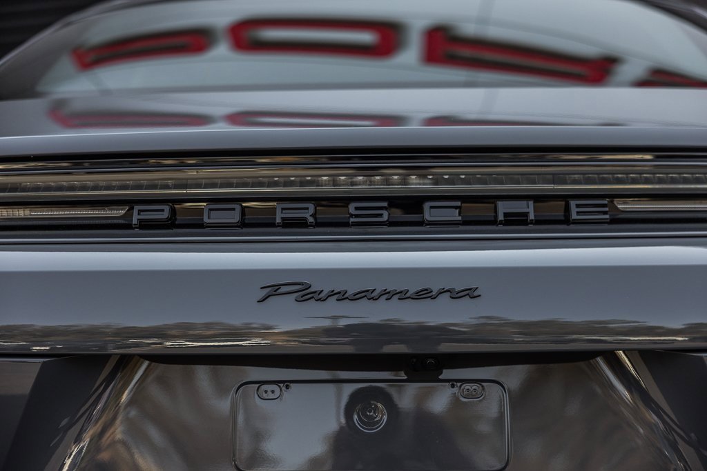Used 2025 Porsche Panamera image 22