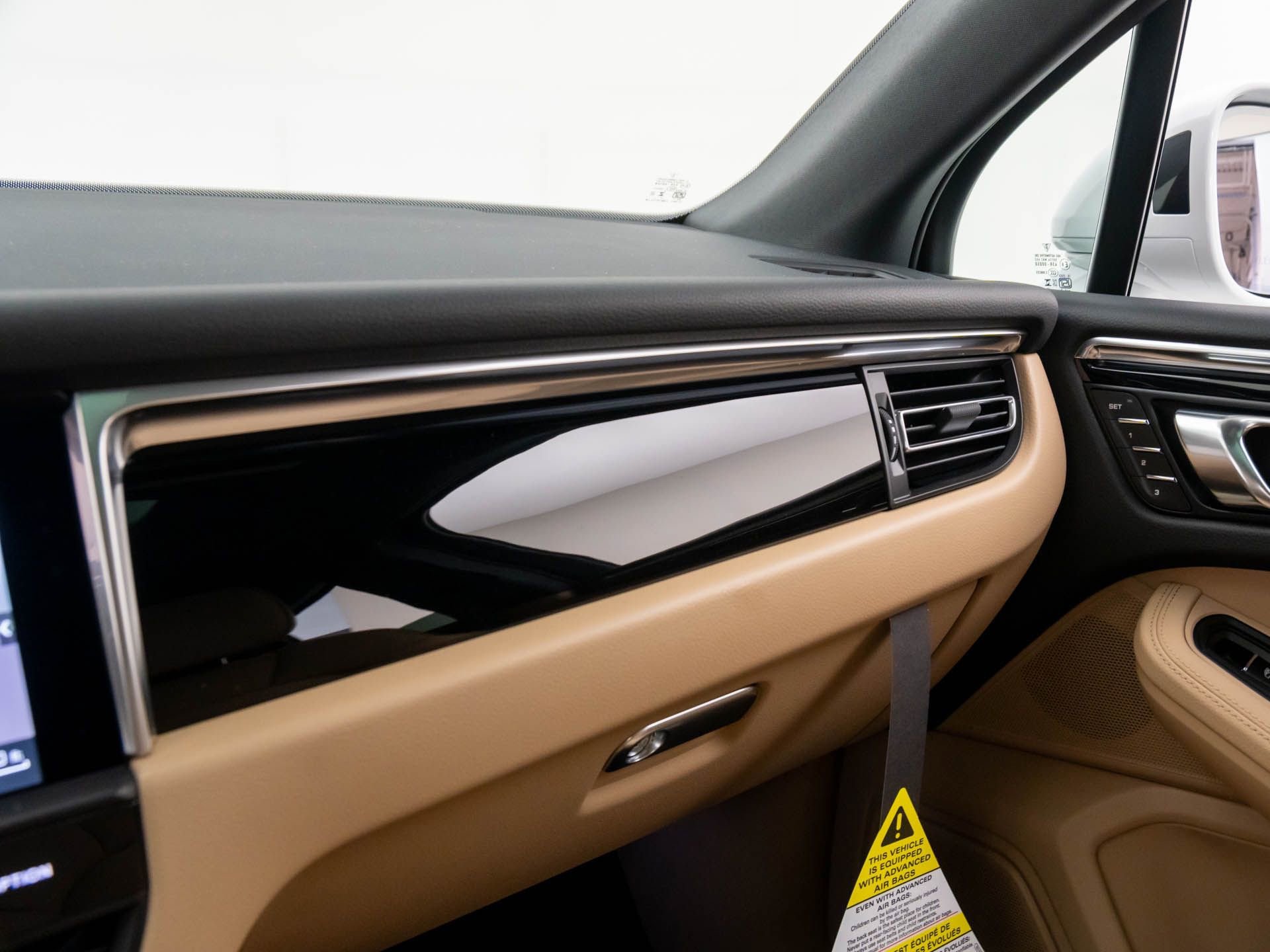 New 2026 Porsche Macan S image 27