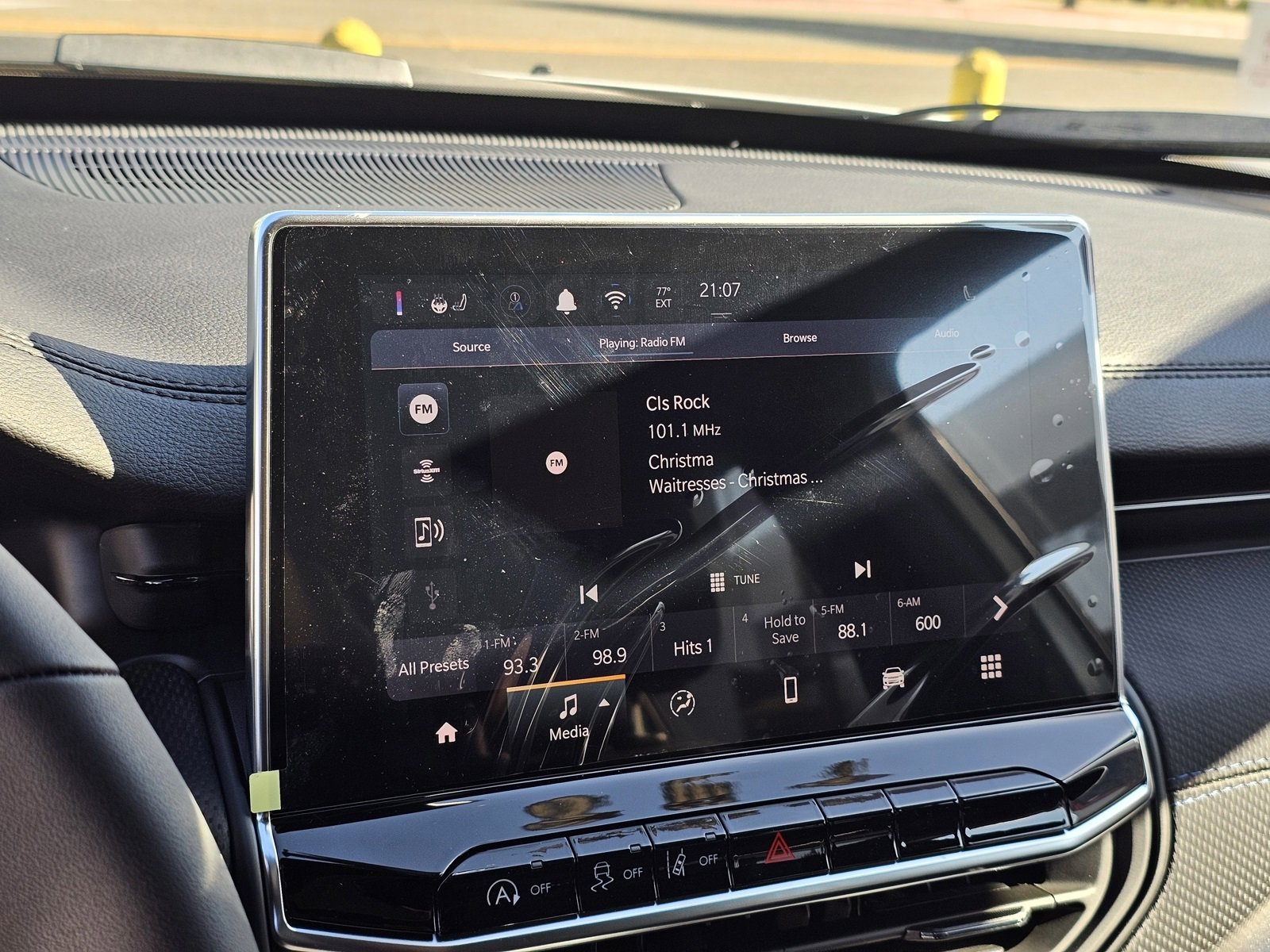 New 2026 Jeep Compass Latitude image 12