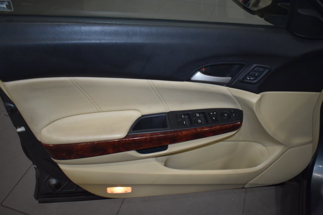 Used 2012 Honda Crosstour EX-L image 31