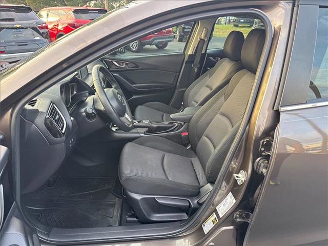 Used 2015 MAZDA MAZDA3 i Touring image 11