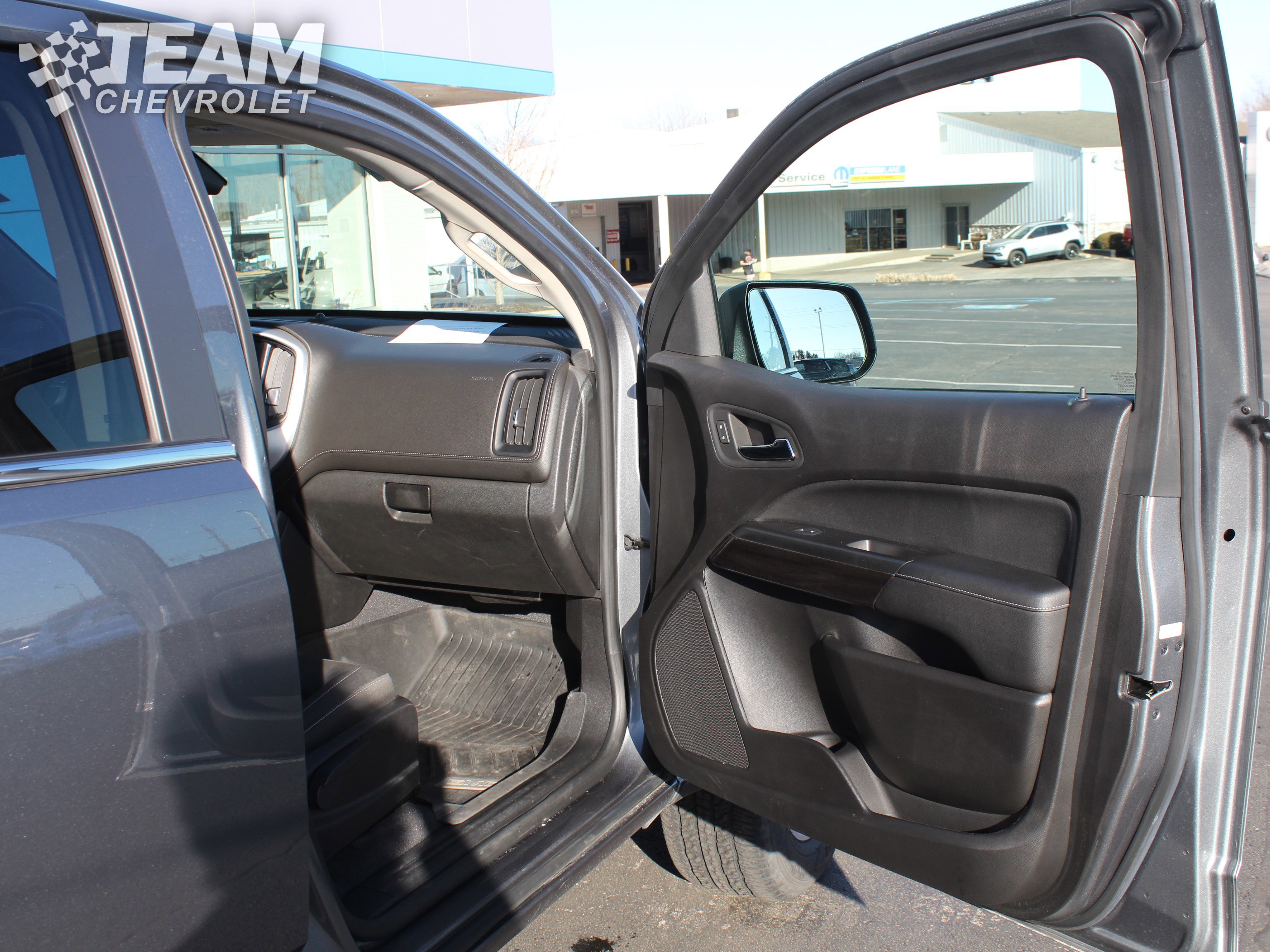 Used 2019 GMC Canyon SLE w/ SLE Convenience Package image 25