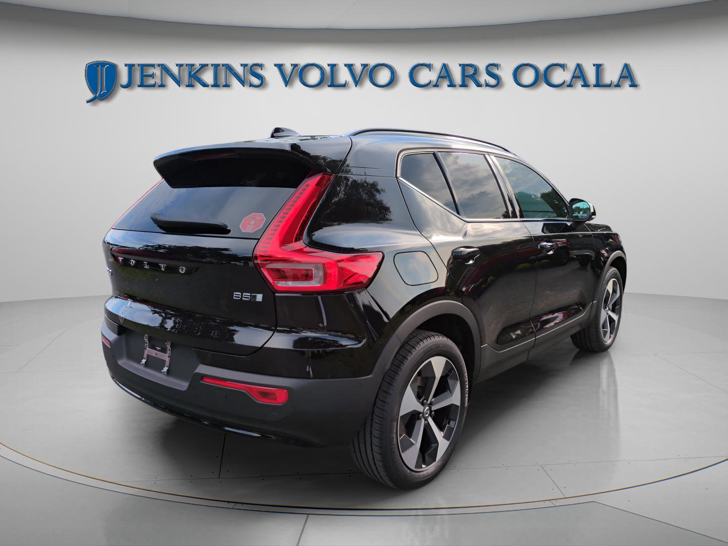 New 2025 Volvo XC40 B5 Plus w/ Protection Package Premier image 8