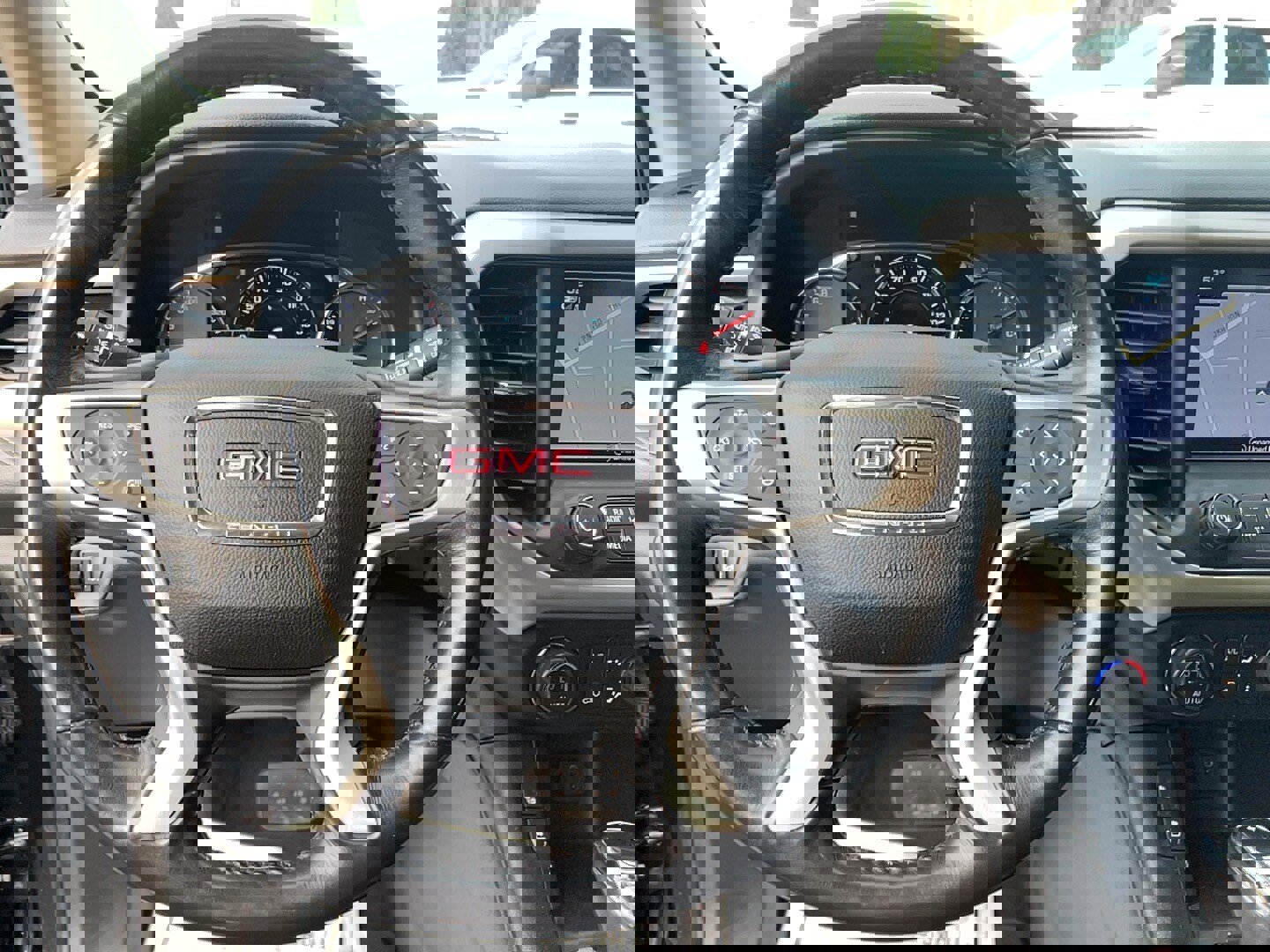 Used 2019 GMC Acadia Denali w/ Technology Package image 13