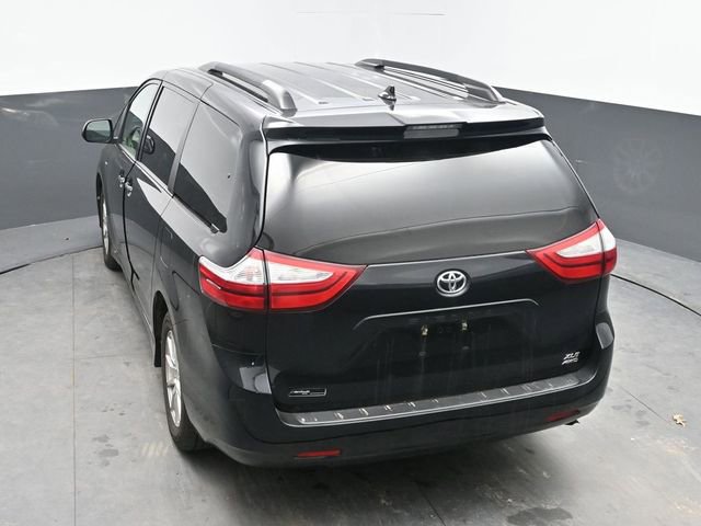 Used 2018 Toyota Sienna XLE AWD/4WD image 20